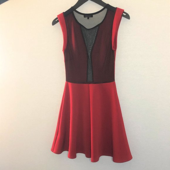 GUESS red flared dress w mesh detailing - Picture 6 of 7